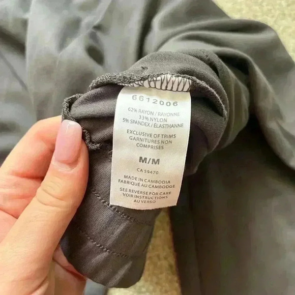 Badgley Mischka Pants |  Size medium - Picture 2 of 4